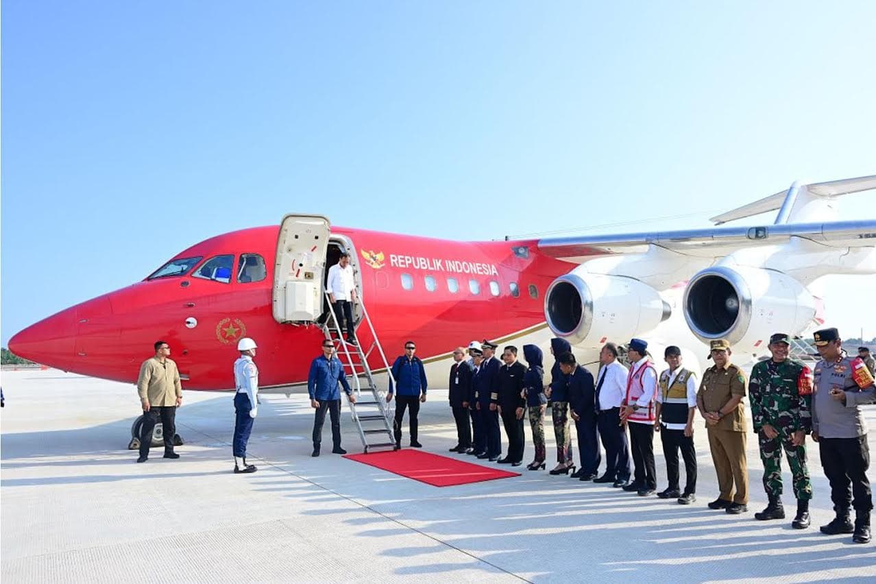 Pesawat Kepresidenan Sukses Mendarat di Bandara IKN