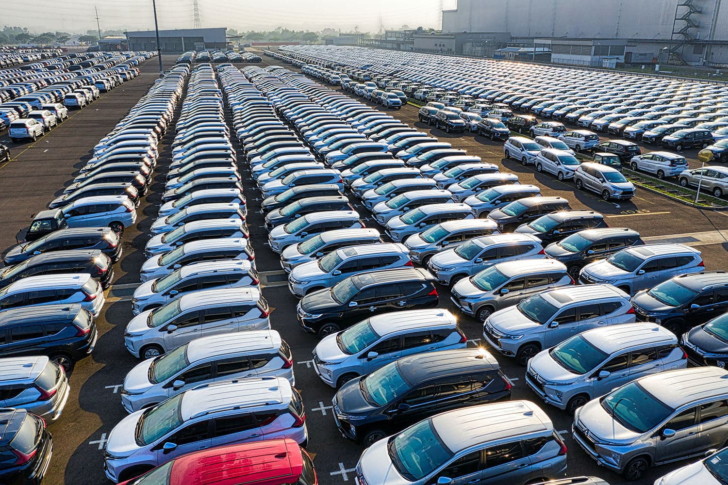 Ekspor Mobil buatan RI Terbang Tinggi 2022